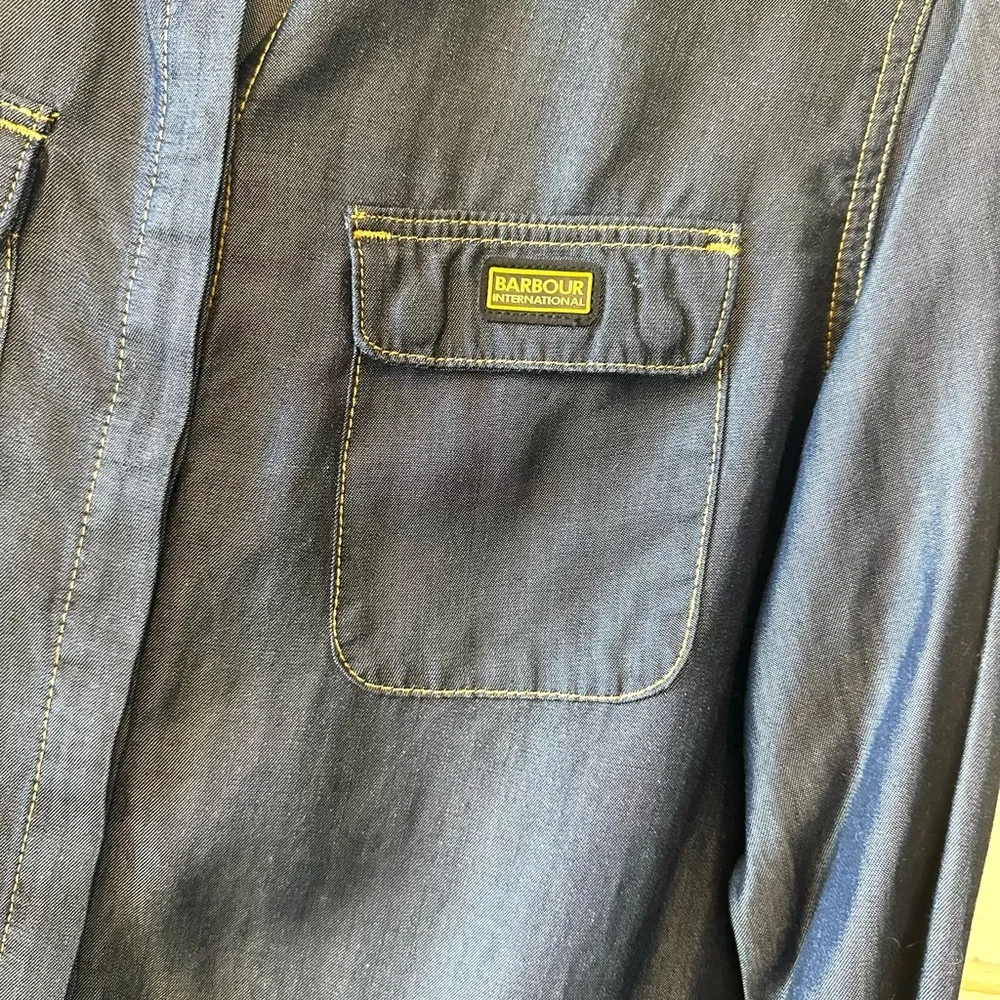 Barbour Classic lightweight Denim Shirt NWOT Size 8 - Picture 2 of 11